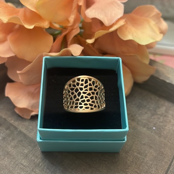 JBloom Gold Ring - Picture 4 of 5